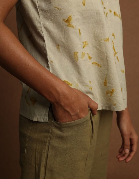 Reepeat - Olive green ankle-length trouser