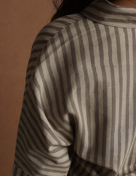 Reepeat - Dhabu oak striped shirt